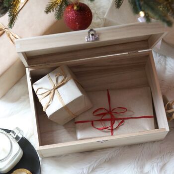 Personalised Wreath Wooden Christmas Hamper Box, 2 of 2