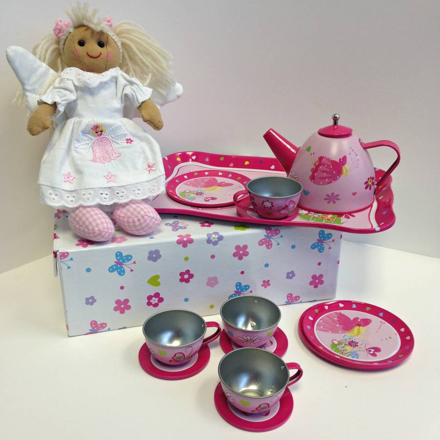 tea set in carry case