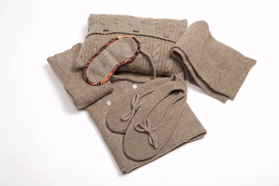 cashmere travel set