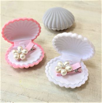Mini Pink Pearl Hairclip In Shell Box Gift Set, 2 of 4