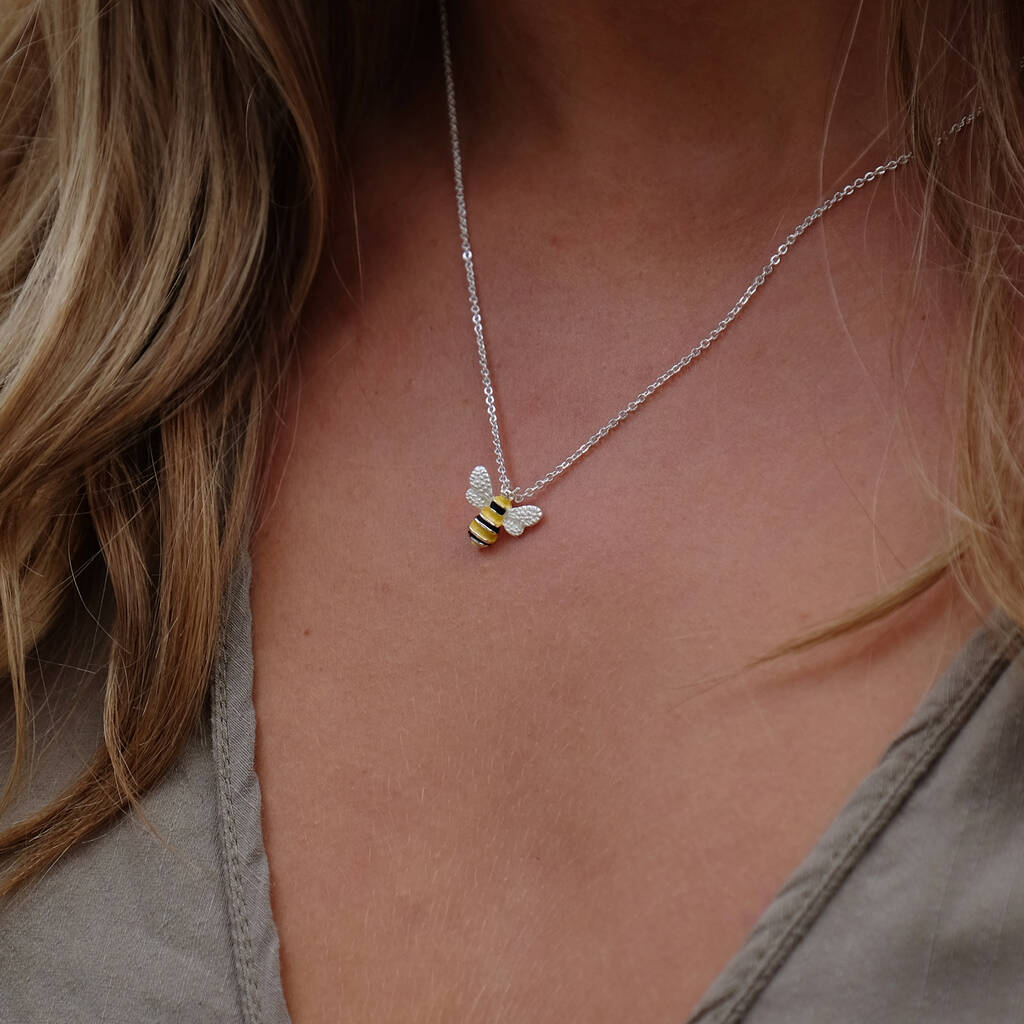 Silver Honey Bee Necklace – Sylvia Kerr Jewellery