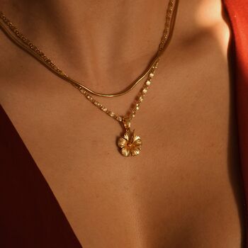 Hawaiian Necklace 18 K Gold Plumeria Flower Charm, 4 of 5