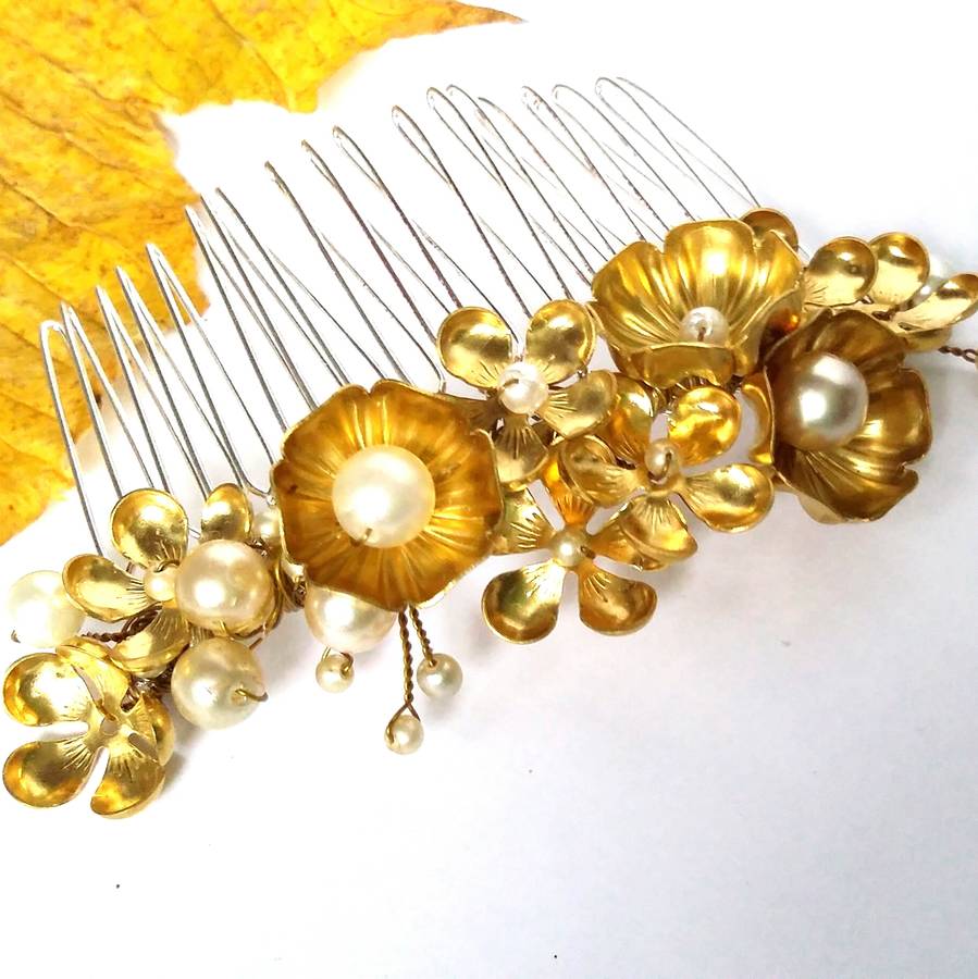 gold bridal daisy hair comb by la belle epoque