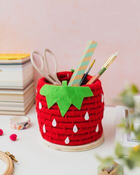The Strawberry Rope Pot Craft Kit, 5 of 8