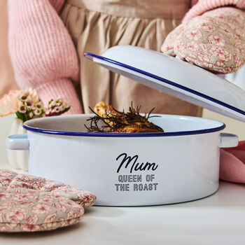 Personalised Round Roaster With Lid, 2 of 7