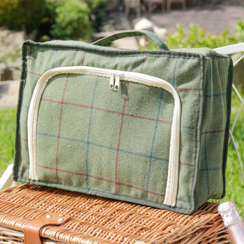 Personalised Two Person Traditional Picnic Hamper, 5 of 10