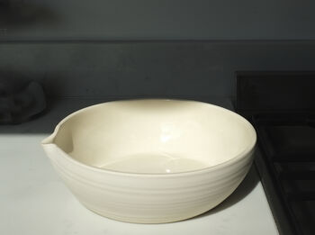 Handmade Ceramic Pouring Bowl With Lip, 3 of 4