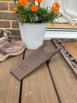 Cast Iron Welly Boot Jack And Scraper Sturdy Metal Puller Garden Accessory, 4 of 6