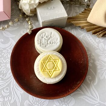 Personalised Rosh Hashanah Twin Coated Oreo Gift, 4 of 6