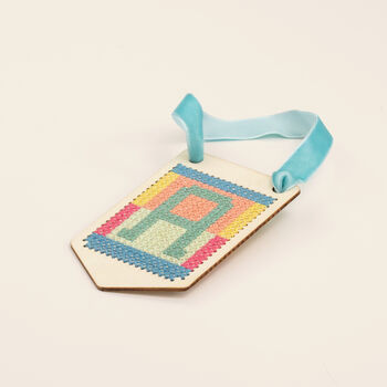 Make Your Own Stitched Banner Decoration, 6 of 8