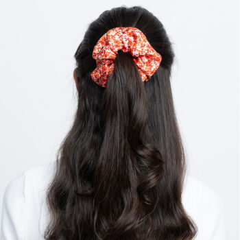 100% Silk Scrunchie Ditsy Red, 2 of 3