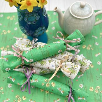 Easter Daffodil's Linen Napkin Crackers, 4 of 9