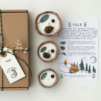 Yule Christmas Pinch Pot Aromatherapy Candle Gift Box Set, 3 of 4