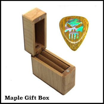 Punisher Lignum Vitae Pick In A Gift Box, 9 of 9