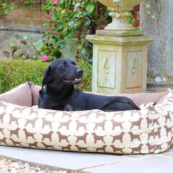 Labrador Dog Bed, Large, 3 of 3