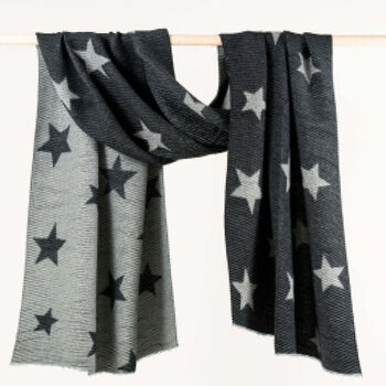 Reversible Ribbed Star Scarf, 2 of 5