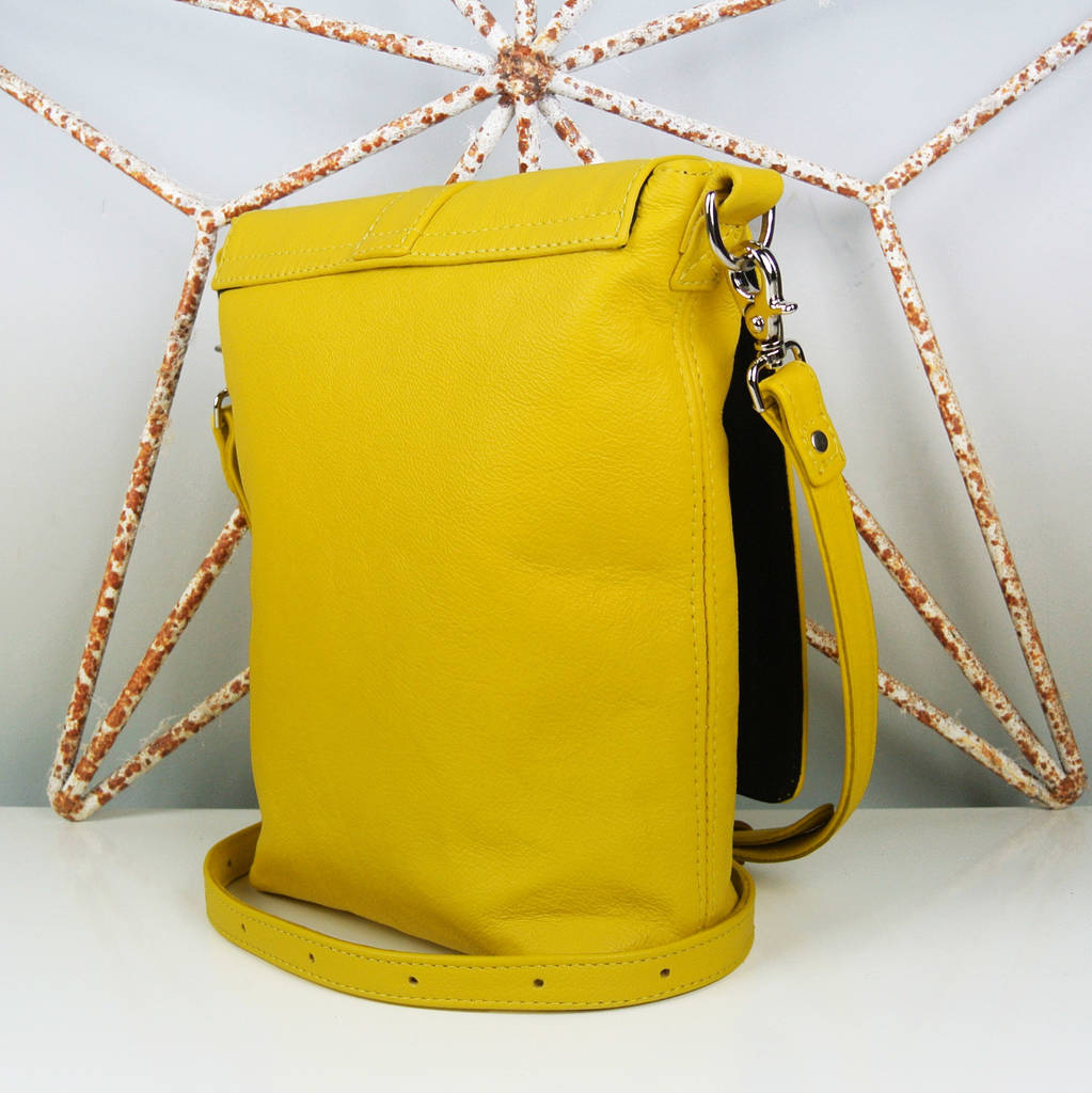 merritt leather messenger bag by freeload accessories