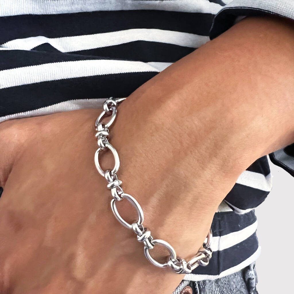 oval-link-chunky-silver-bracelet – Otis Jaxon Trade