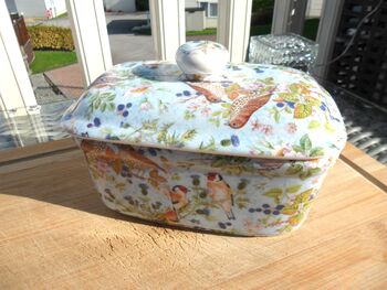 Lidded Butterdish In British Birds Design, 7 of 8