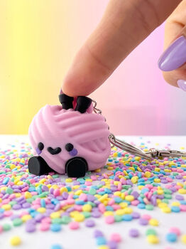Articulated Wool Yarn Ball Clicker Fidget Keychain, 3 of 5