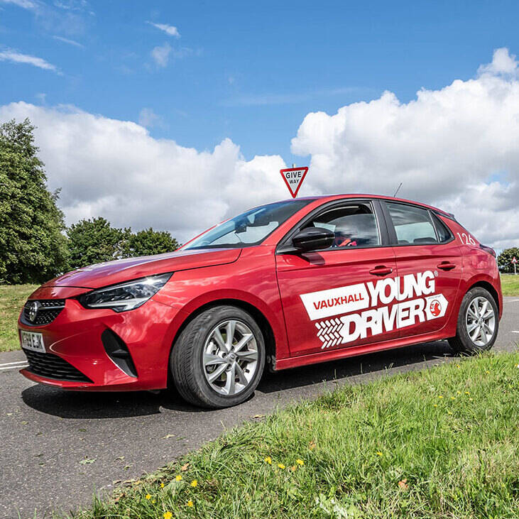 30 Minute Young Drivers Driving Experience Nr London, 1 of 9