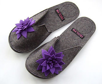 Suzie Slipper with Lily Flower, 3 of 8