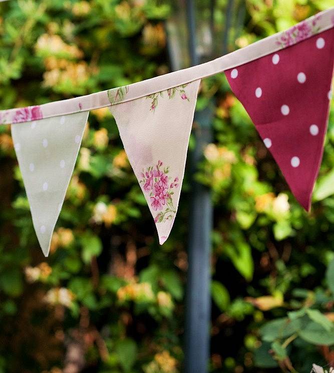 Vintage Floral Bunting  By by Alex notonthehighstreet com