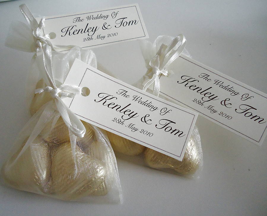 what to put in wedding favor bags