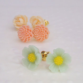 Garden Party Petite Flower Earring Gift Set, 2 of 6
