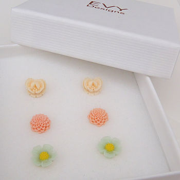 Garden Party Petite Flower Earring Gift Set, 5 of 6