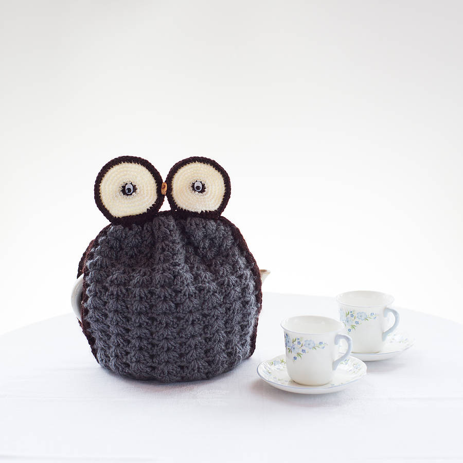 Crochet Owl Tea Cosy, 1 of 4
