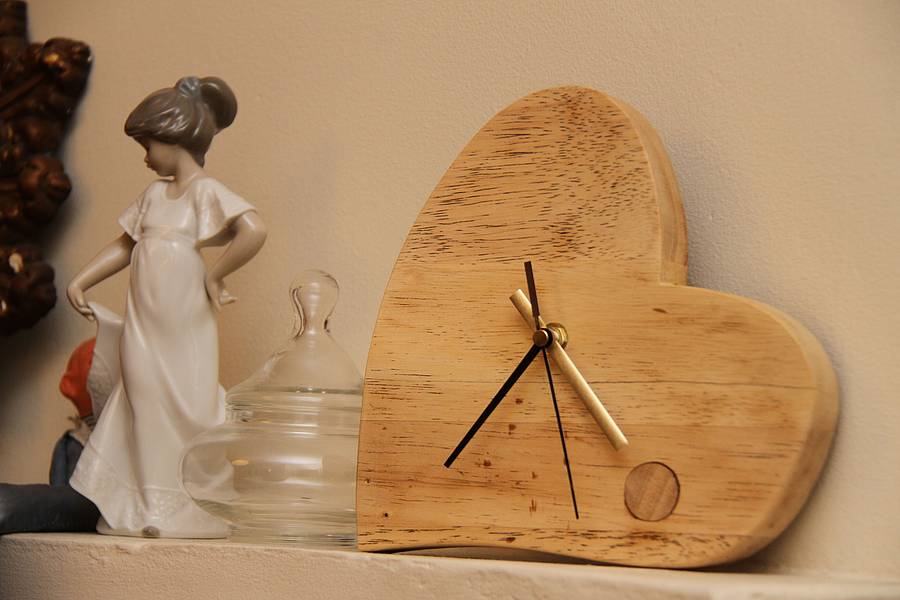 hand crafted valentine wooden clock by woodworking magpies ...