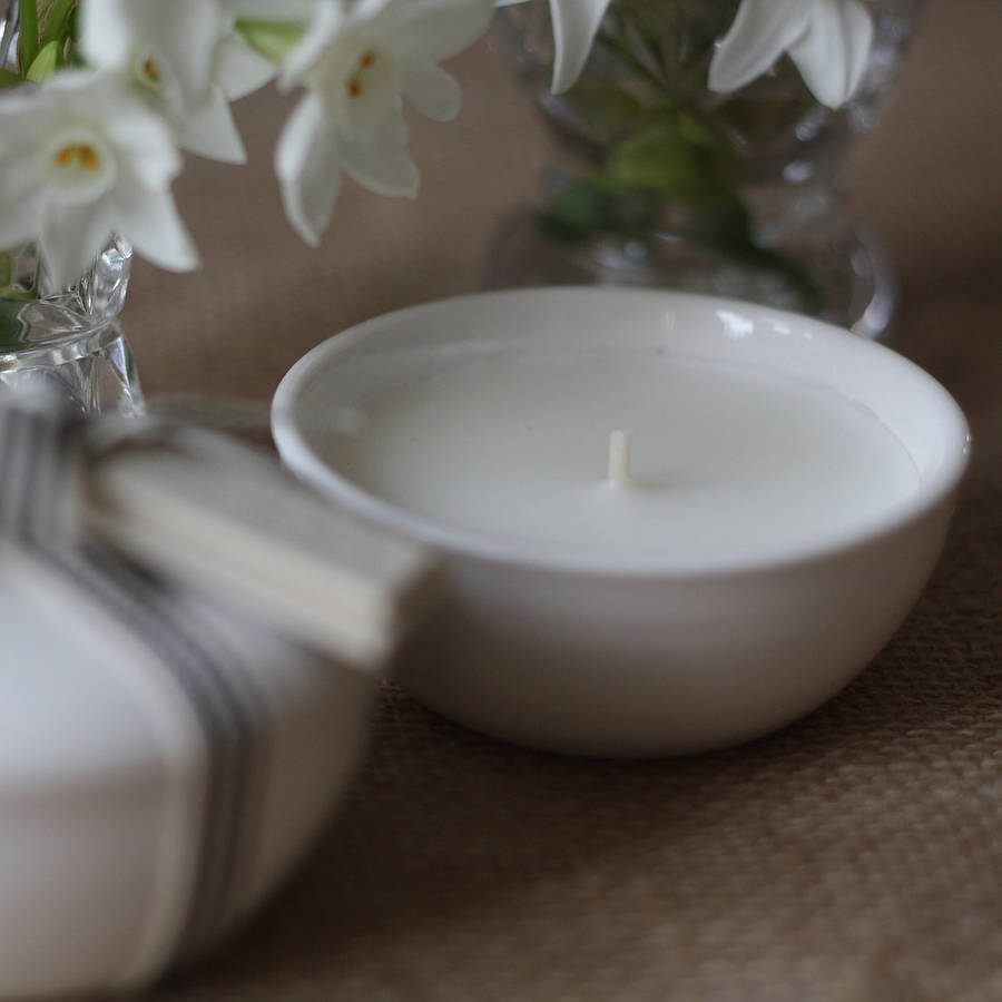 Scented Candles In Porcelain Pots By The Wedding of my Dreams