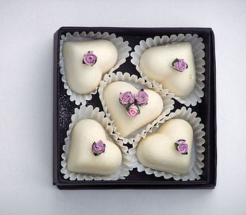 Five Little Heart Melts In A Gift Box, 2 of 4