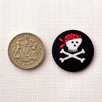 'Pirates' Boys Badges, 3 of 3