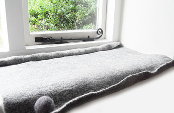 Cat Mat Bed For Windowsill, 4 of 5