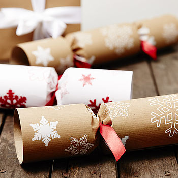 Recycled Snowflakes White Christmas Crackers
