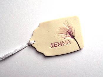Personalised Gift Tags Place Setting Wedding Favours, 3 of 4