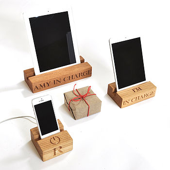 Oak Stand For iPhone, 3 of 12