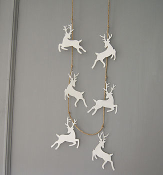 White Jumping Deer Garland, 2 of 2