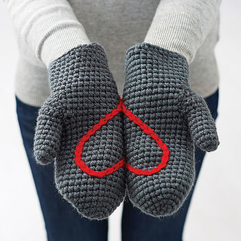 Hidden Heart Crochet Mittens, 2 of 10