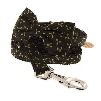 Christmas Holly Bow Tie Dog Collar, 3 of 3