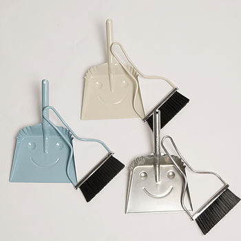 childrens dustpan and brush