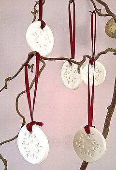 White Ceramic Icicle Labels, 3 of 7