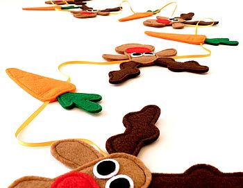 Felt Rudolph And Carrot Christmas Bunting, 4 of 5