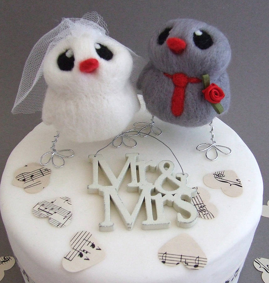 bride and groom bird wedding cake topper by feltmeupdesigns