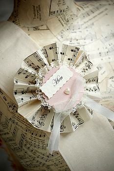 Vintage Music Hen Party Rosettes, 5 of 6