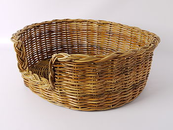 Natural Oval Rattan Pet Basket For Cats Or Dogs, 4 of 6