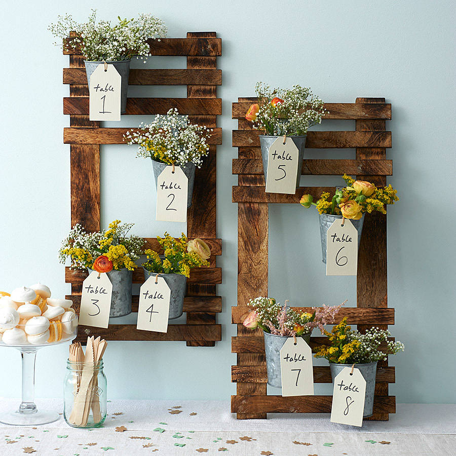 wooden-wedding-table-plan-by-the-wedding-of-my-dreams
