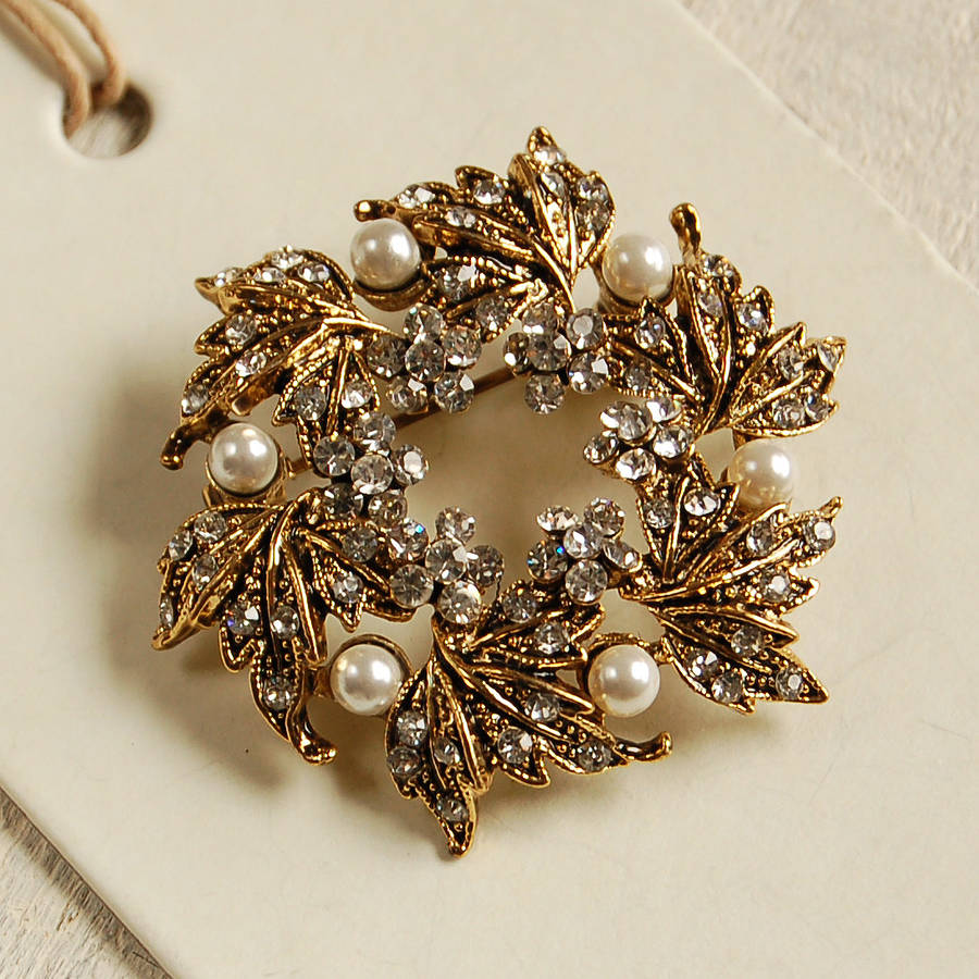 Golden Wreath Brooch By Carriage Trade